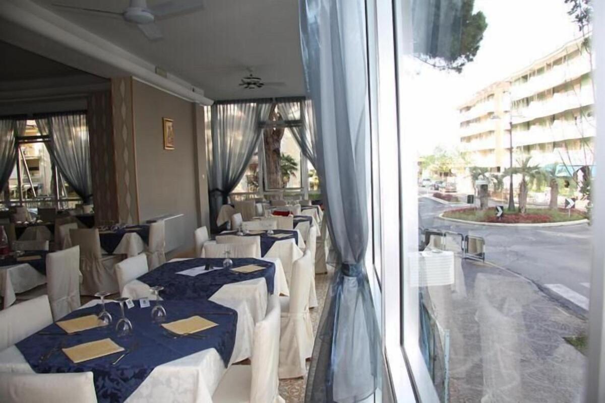 Hotel Esperia Cesenatico