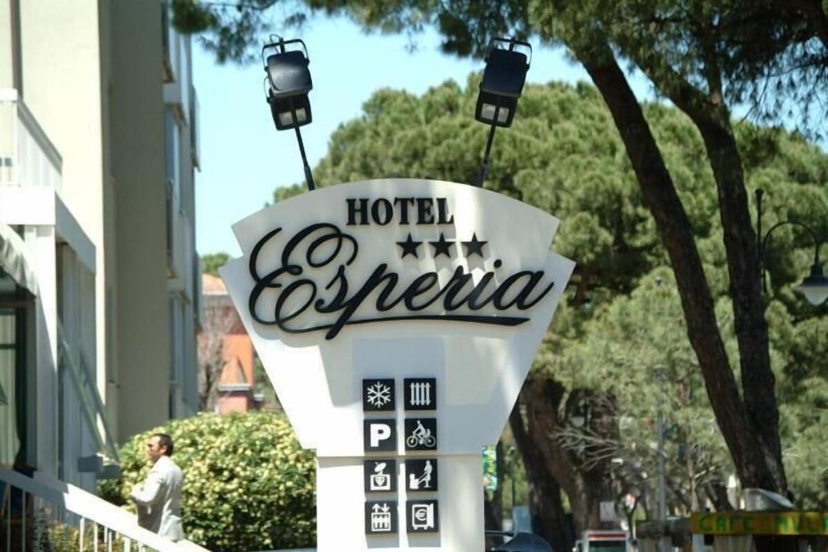 Hotel Esperia 3*