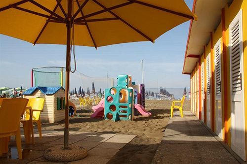 Esperia Hotel 3*